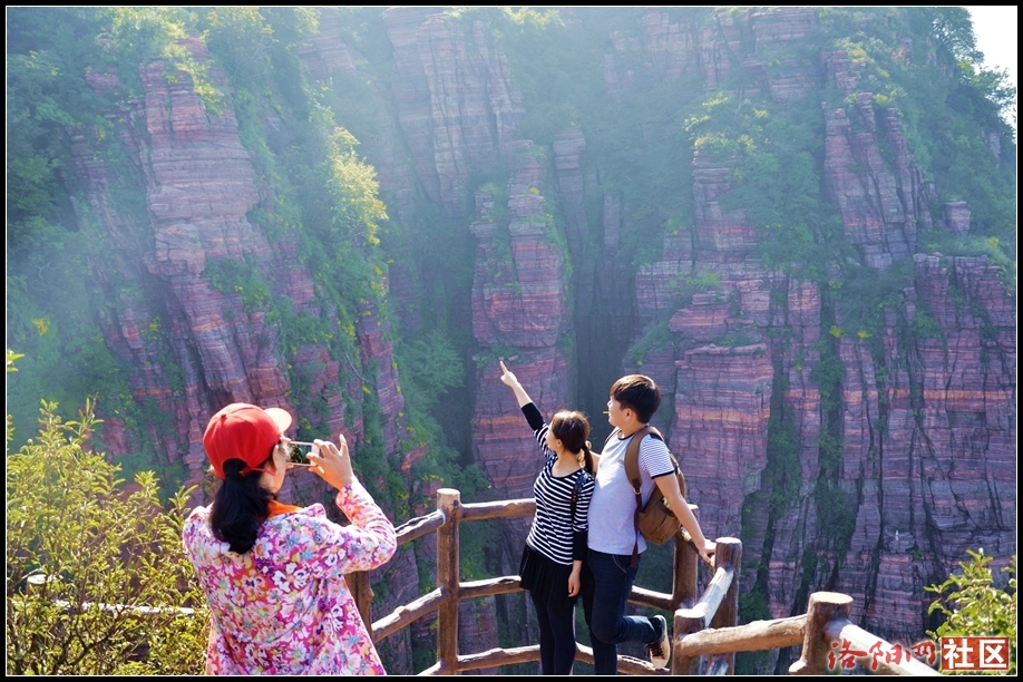 黛眉山上展风采