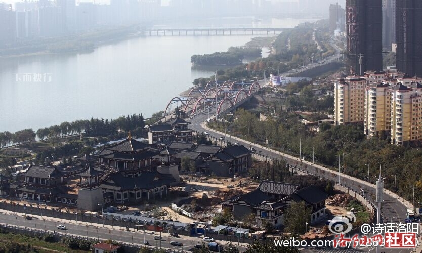 空中俯瞰洛阳唐上阳宫文化园.