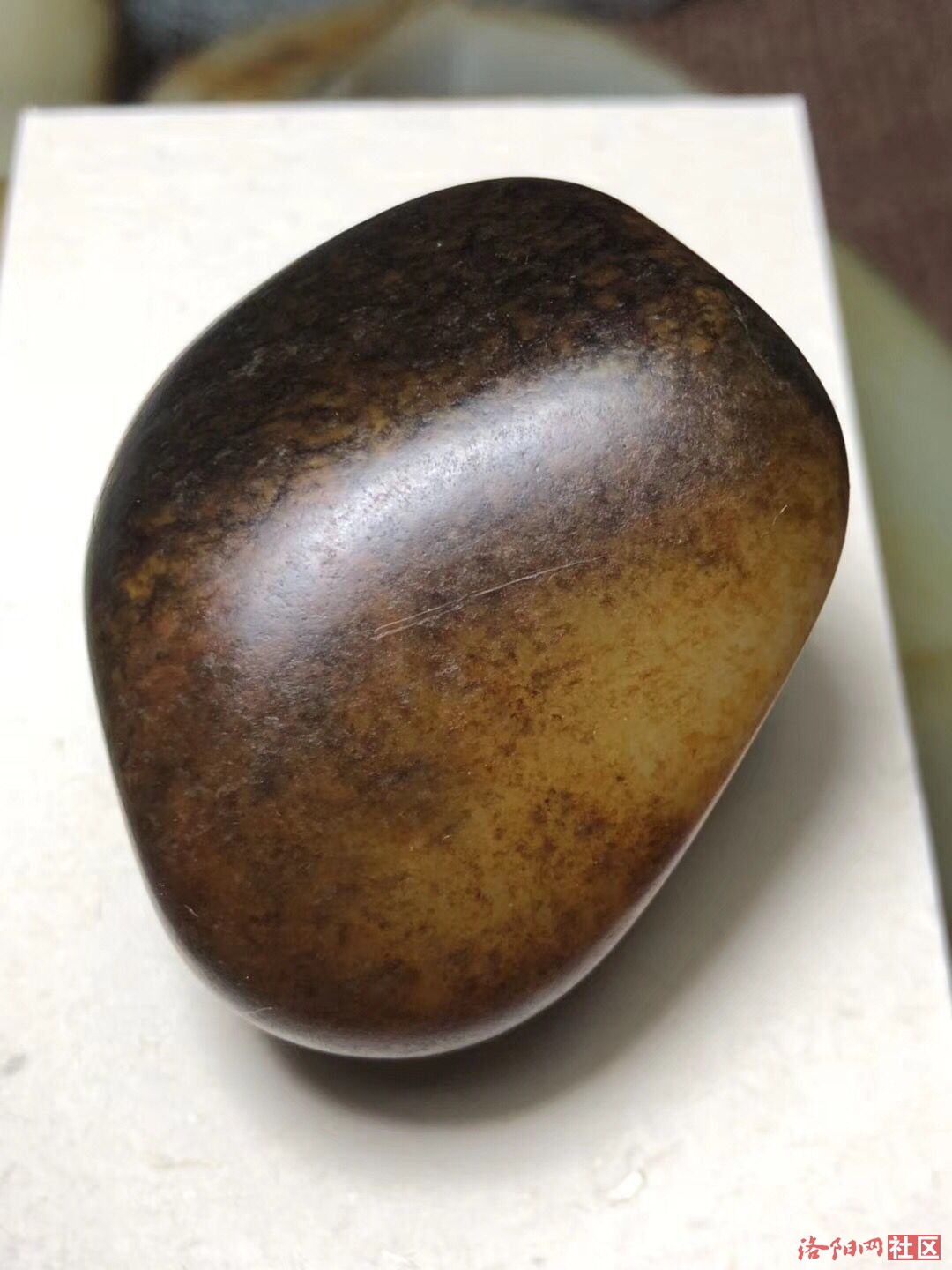 新疆和田玉黑皮原石籽料