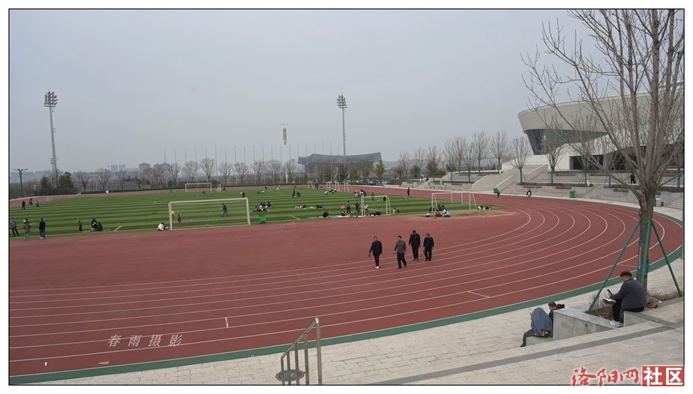 AAA_1100_.jpg